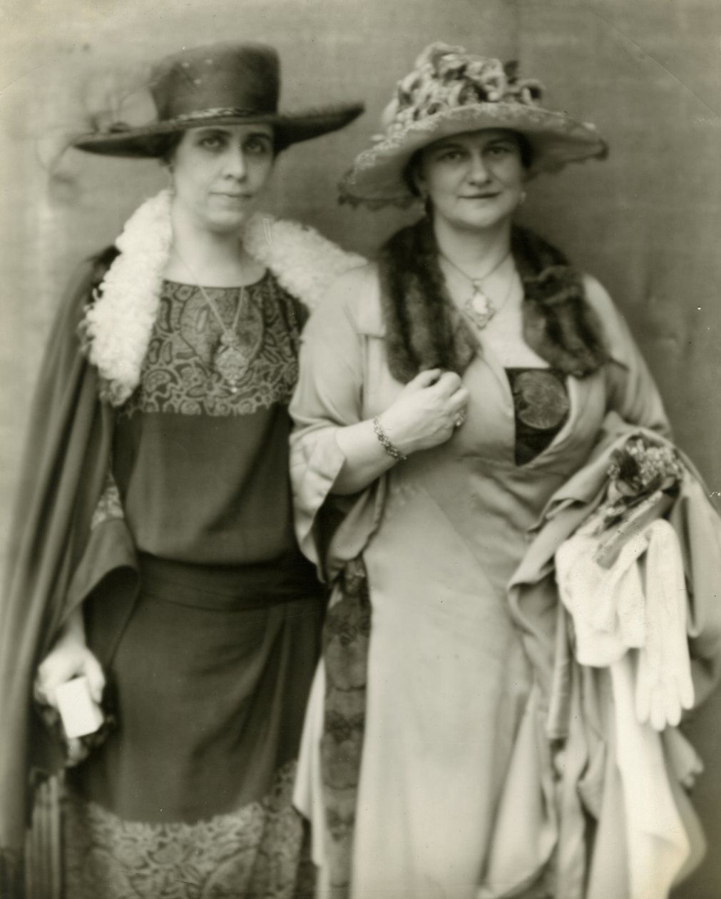 Mrs Coolidge & Mrs Frances Parkinson Keyes, 1924 by Jessie Tarbox Beals