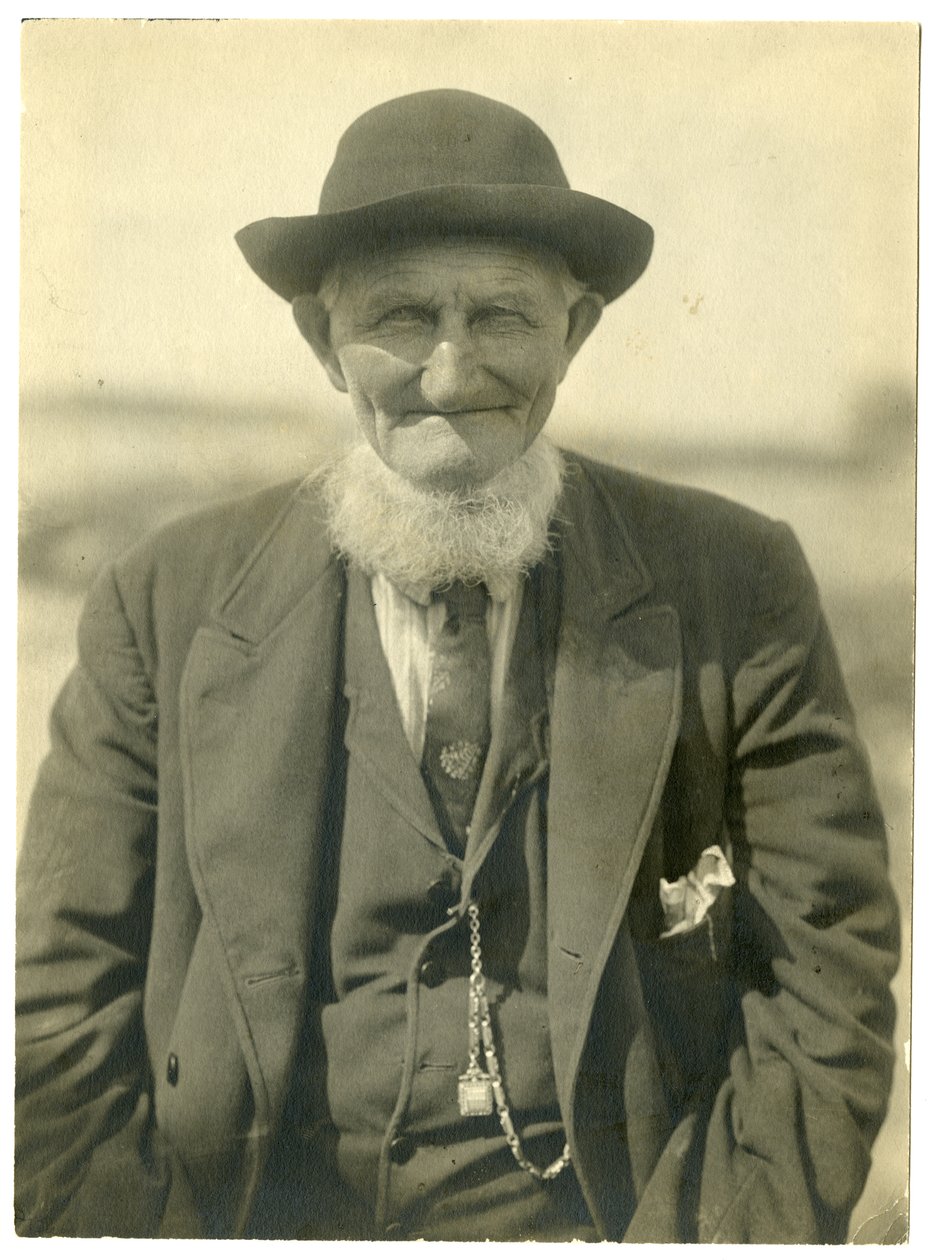 Uncle Charley Sennett of Barley Bailey Island, Maine, c.1907-09 by Jessie Tarbox Beals