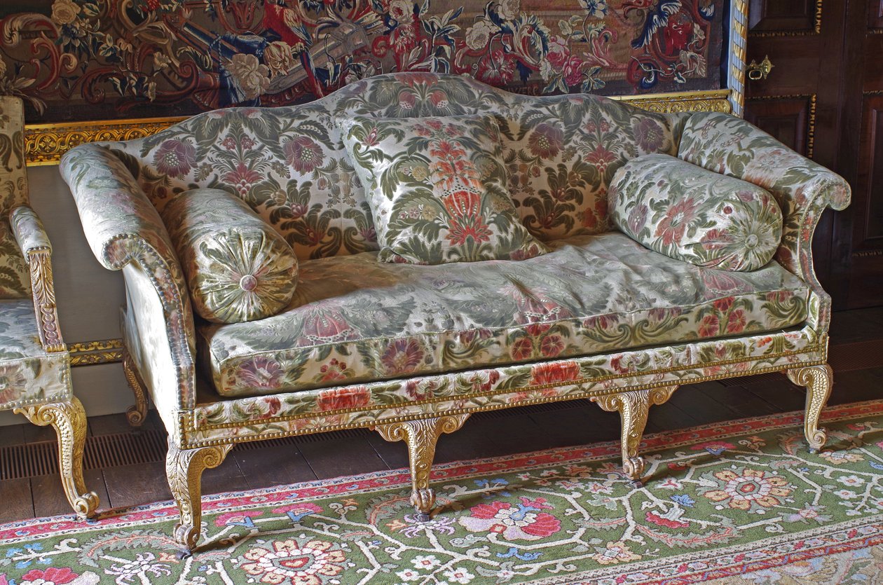 A George III Giltwood Humpback soda-bedstead by John Bladwell