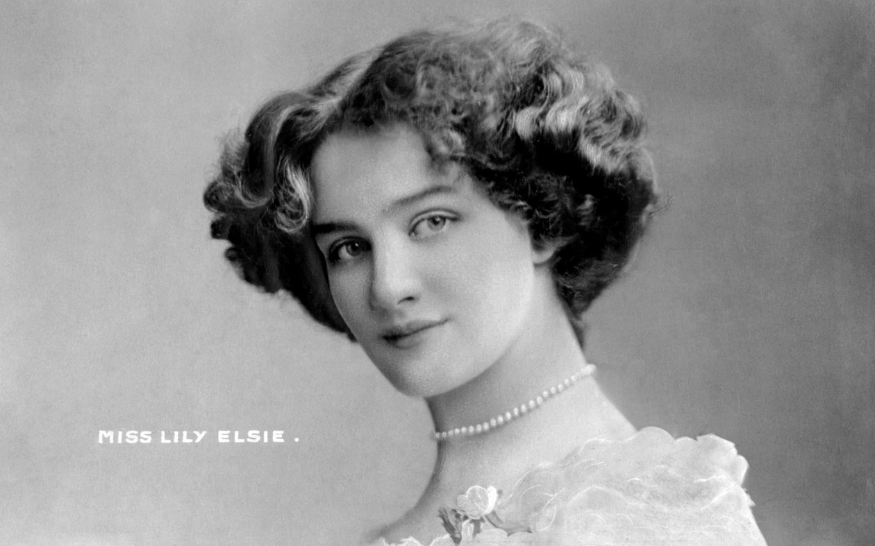 Lily Elsie, English actress by Johnston and Hoffman