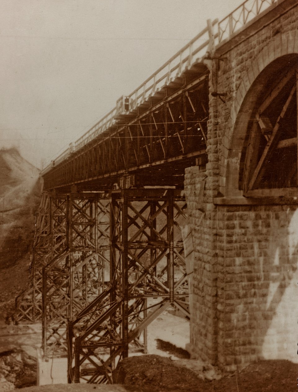 Reconstructed bridge (b/w photo) by Josef Zohles