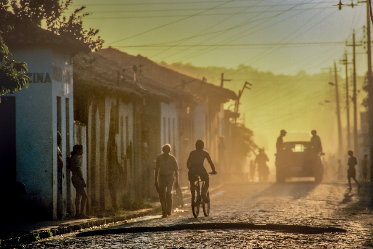 Yellow Fever Victims in Mirador, Brazil by Karen Kasmauski