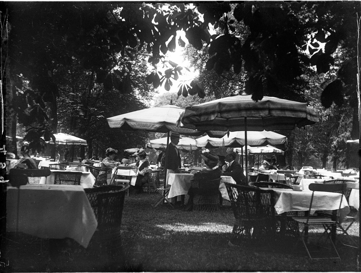 Hyde Park, City Of Westminster, London, 27/04/1905 by Katherine Jean Macfee