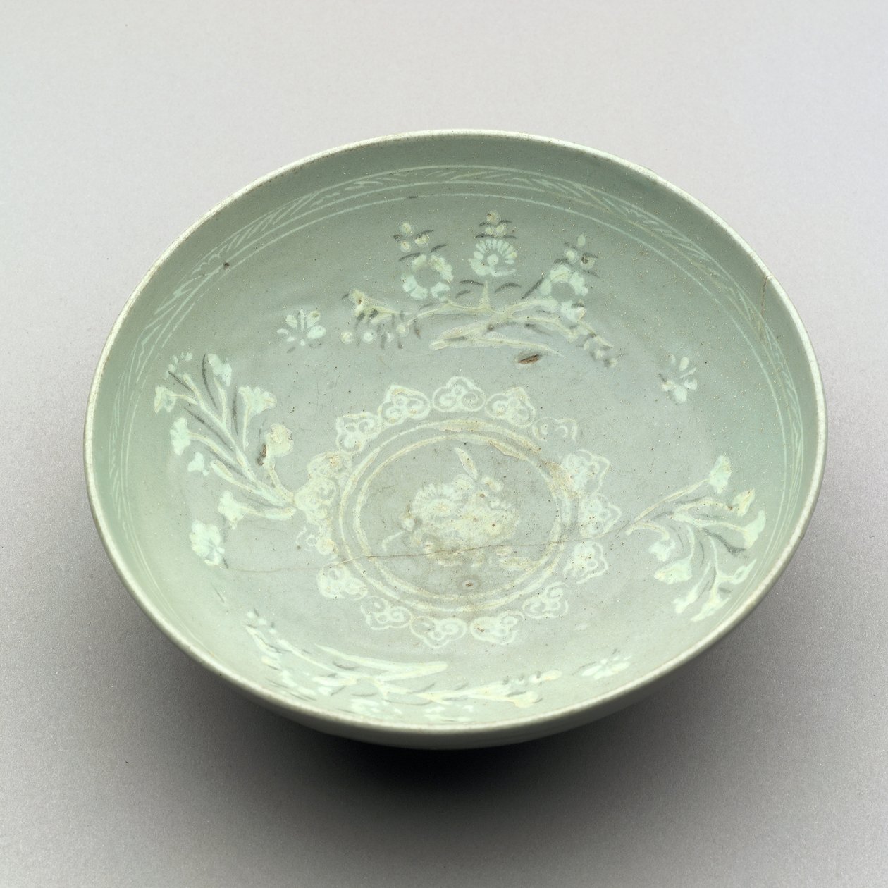 Bowl with celadon glaze by Korean School