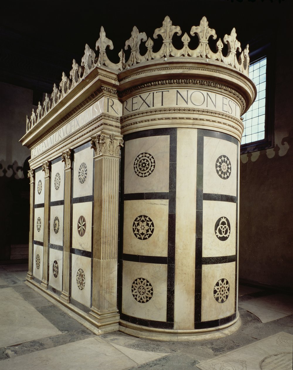 The Little Temple of the Holy Sepulcre in the Capella Rucellai, 1467 by Leon Battista Alberti
