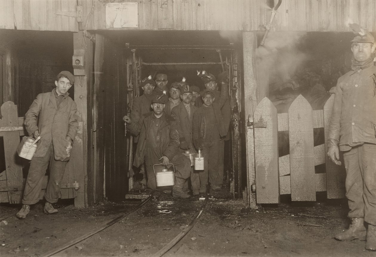 At the Close of the Day, Pennsylvania, January 7 by Lewis Wickes Hine