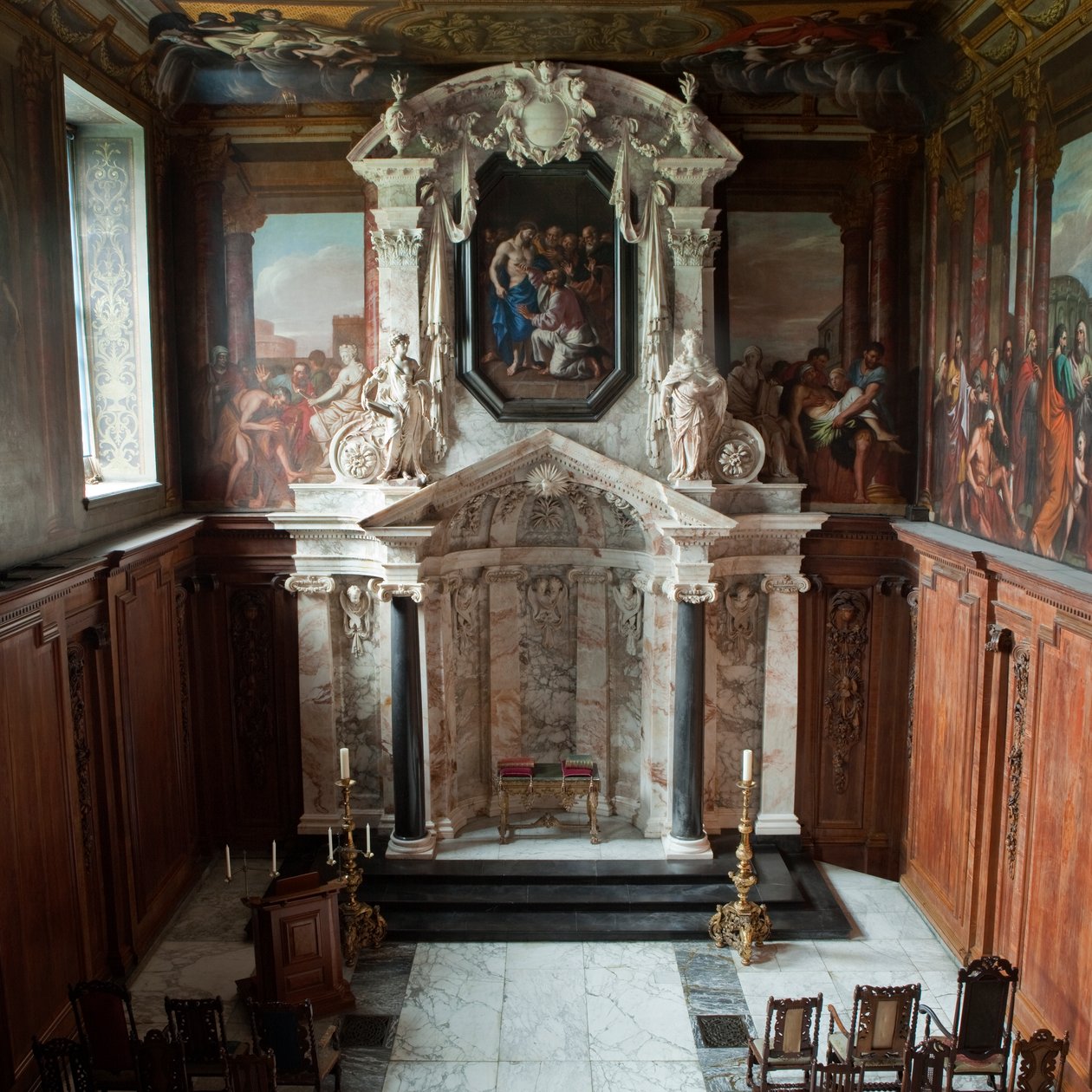 Interior of the Chapel, Chatsworth House, Derbyshire by Unbekannt Unbekannt