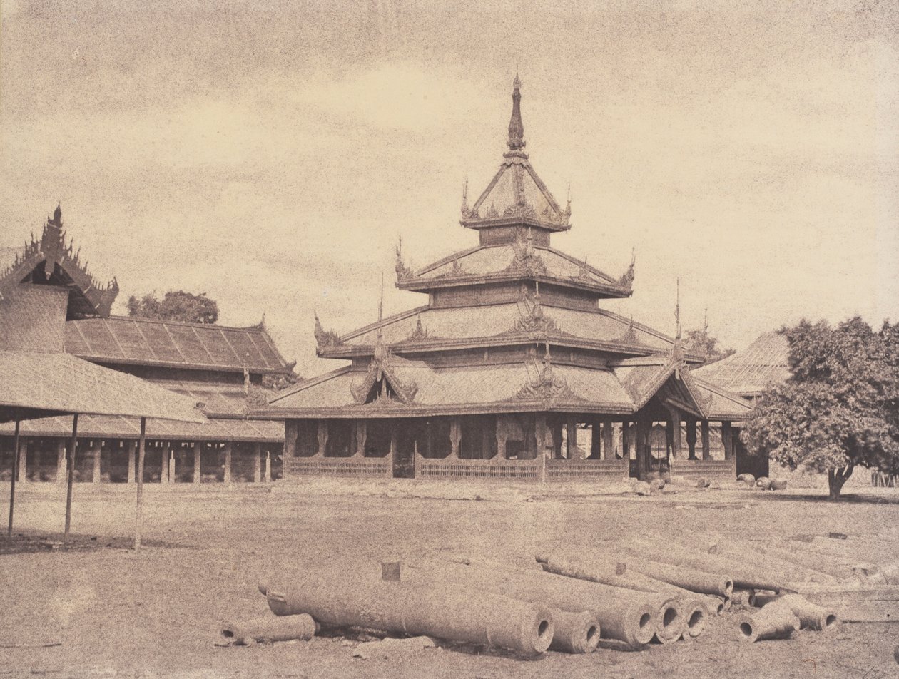 Amerapoora: Palace of the White Elephant, September 1-October 21 by Linnaeus Tripe