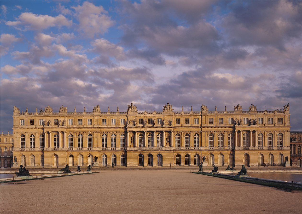 The Garden Facade of the central body of the chateau, 1668-84 by Louis Le Vau