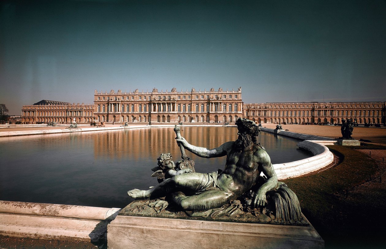 View of the Facade and Fountains of the Park of the Castle of Versailles (1668-1684) by Louis and Mansart Jules H.  Le Vau