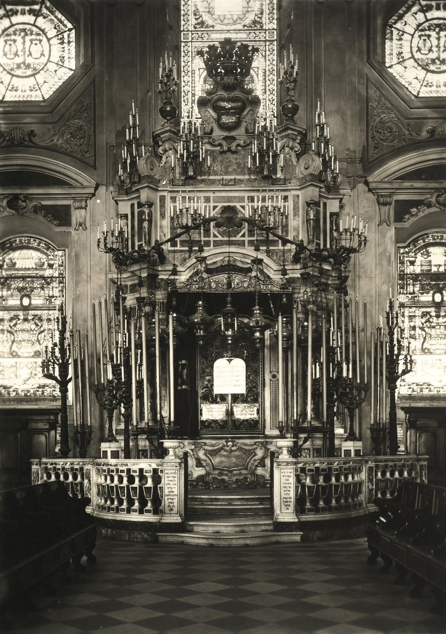 The Hekhal of the old synagogue of Livorno by Luigi Betti