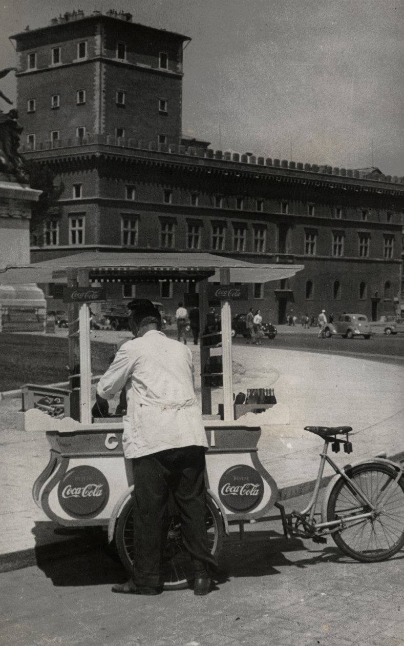 Peddler of Gelato in Piazza Venezia, Rome by Luigi Leoni
