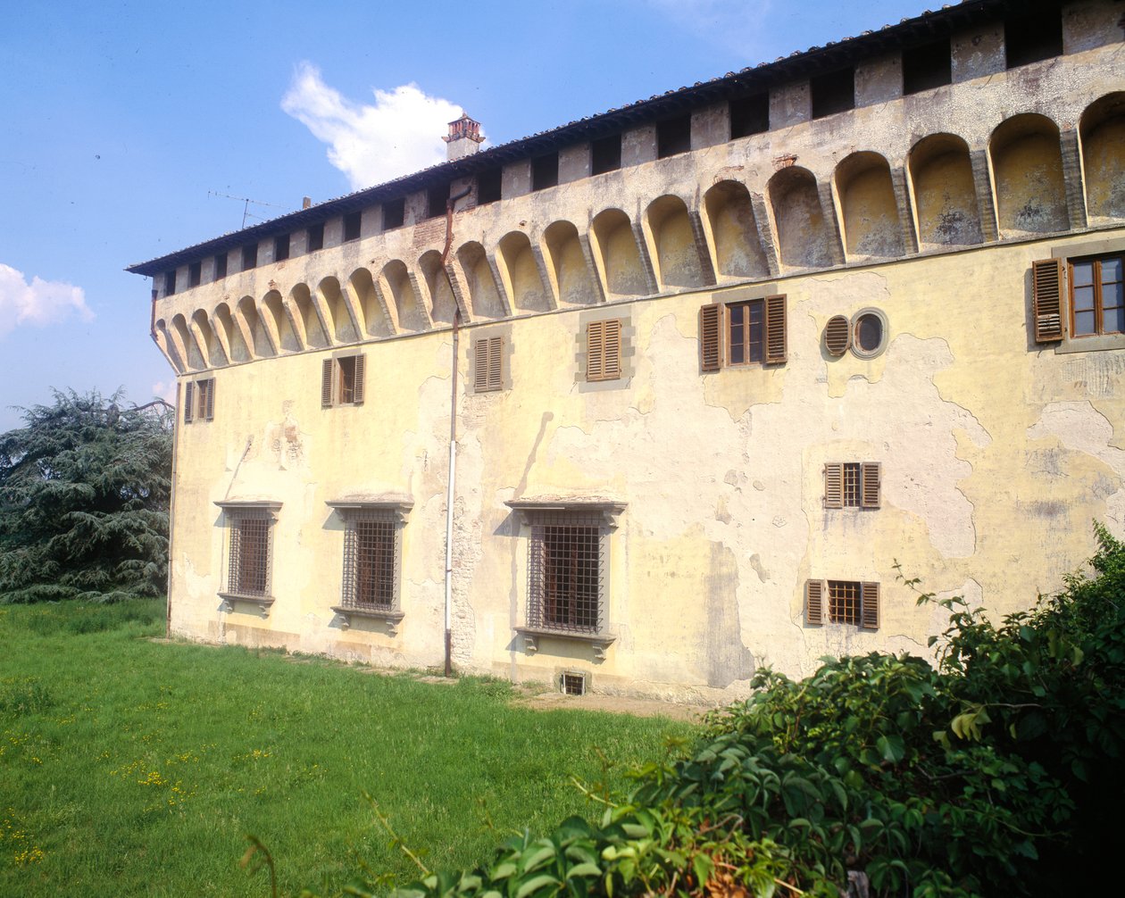 Villa Medicea di Cafaggiolo, begun 1451 by Michelozzo di Bartolommeo