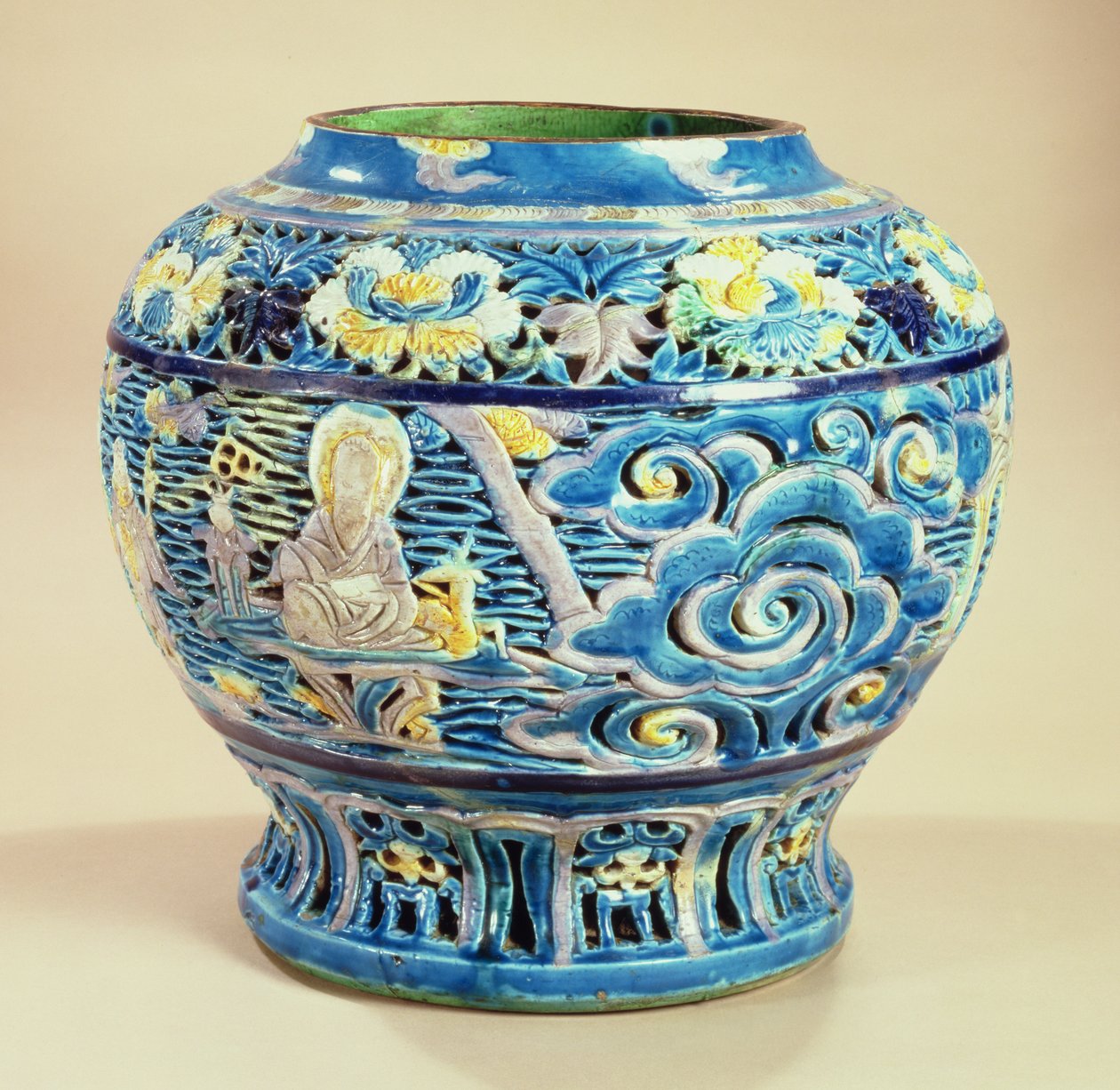Large vase, Ming dynasty by Ming Dynasty Chinese School