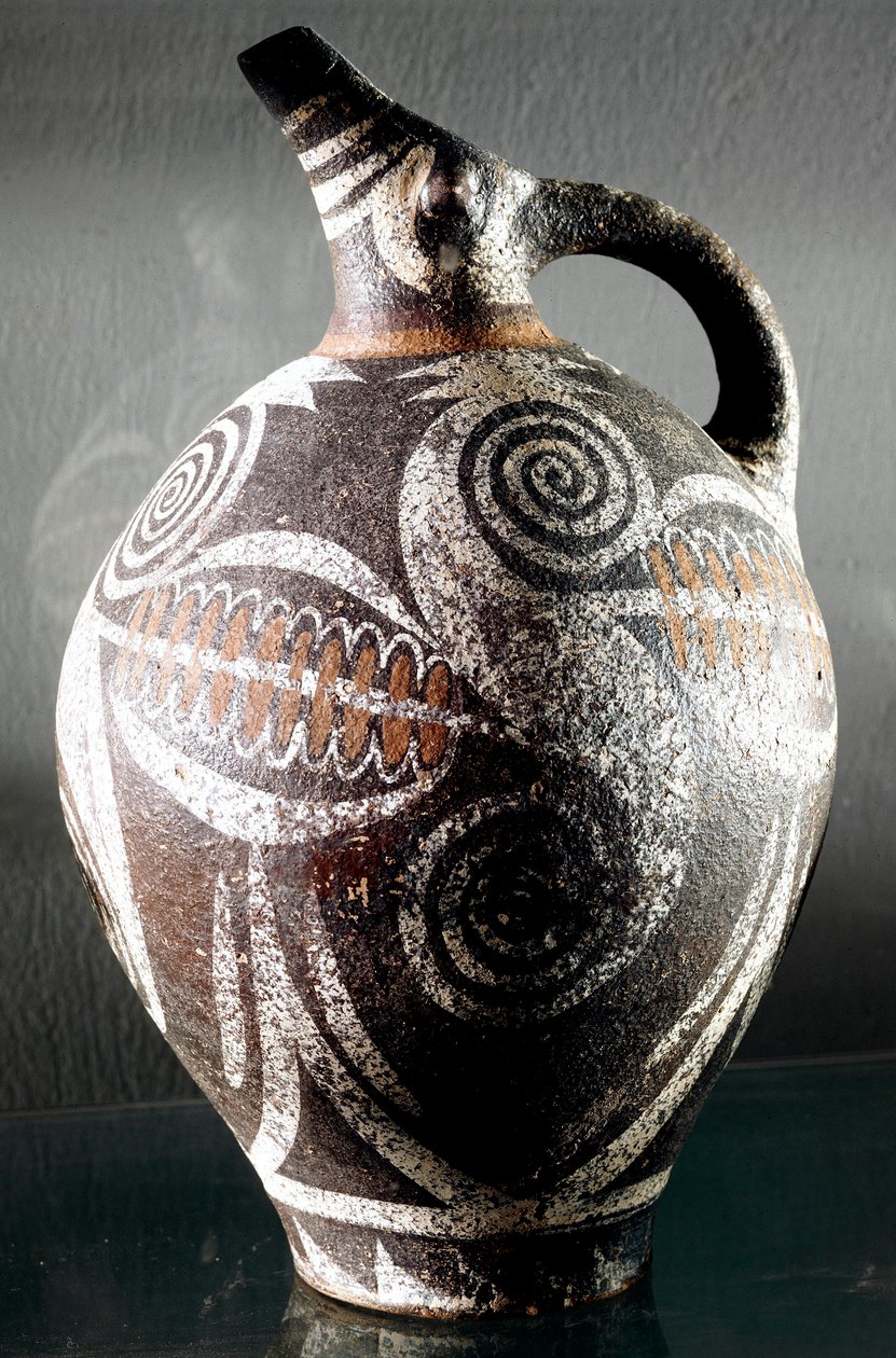 Minoan art: ceramic jug decorated with polychrome drawings by Minoan