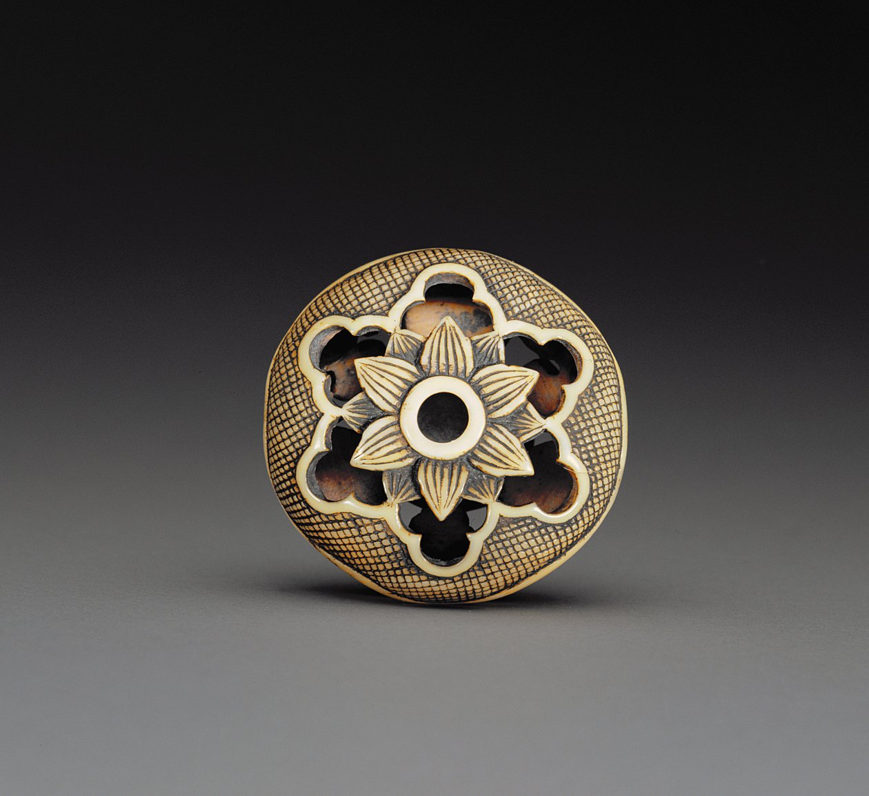 Netsuke by Ozaki Kokusai