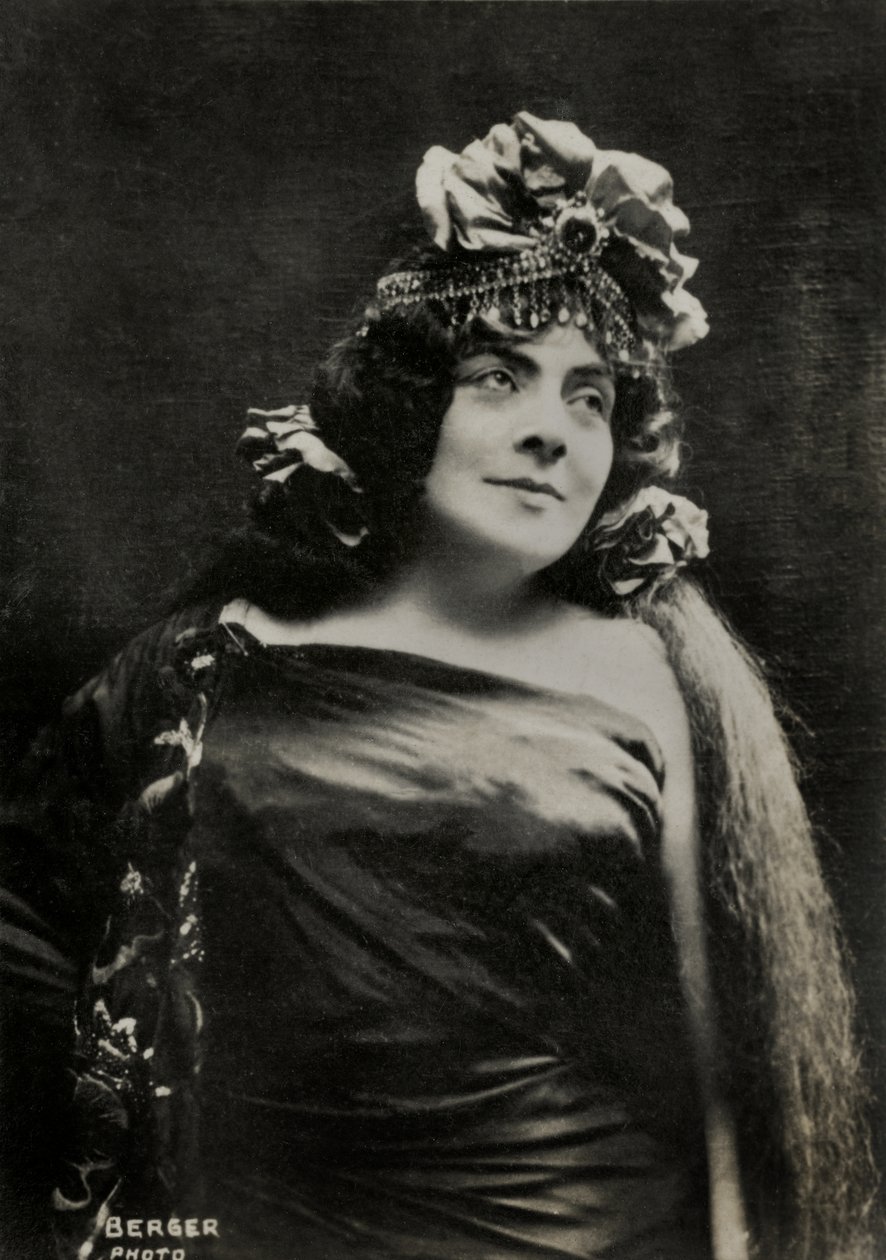 Portrait of Belgian artist Meyriane Heglon by Paul Berger