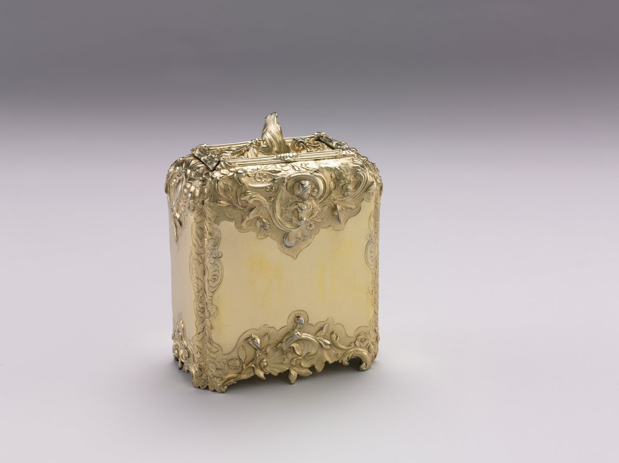 Tea Caddy by Paul de Lamerie
