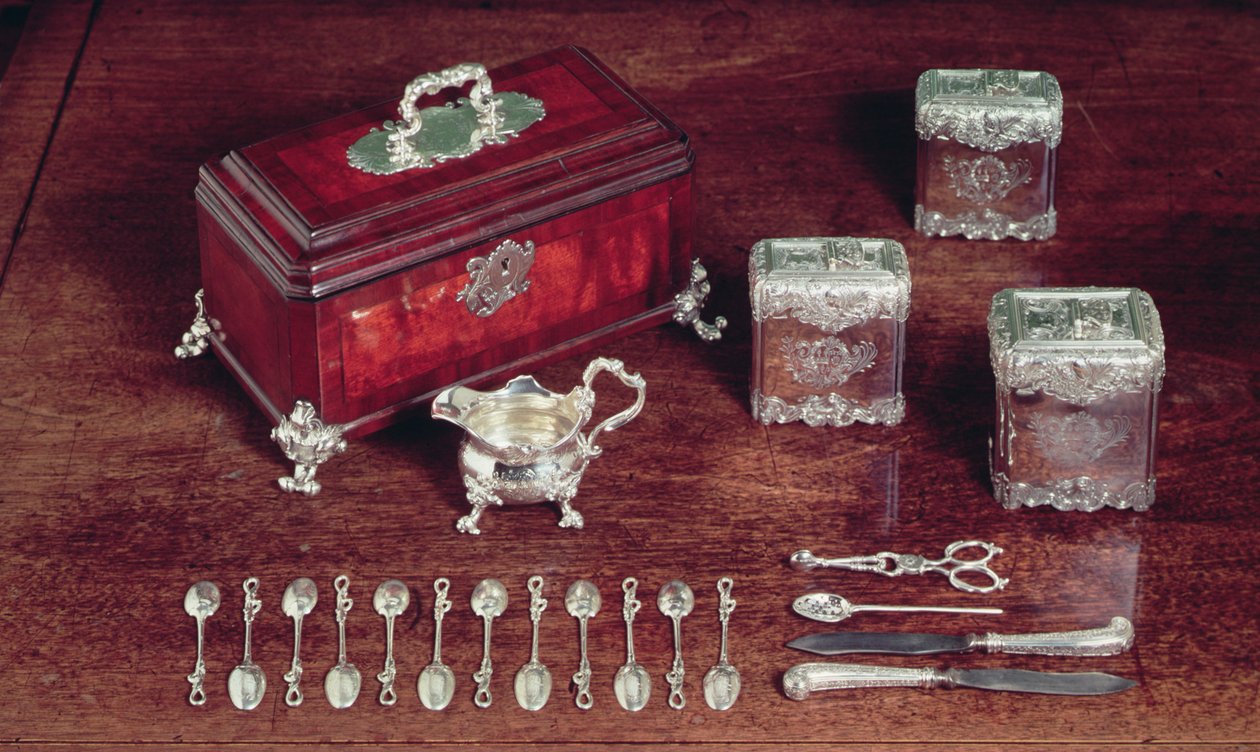 Tea equipage, c.1735 by Paul de Lamerie