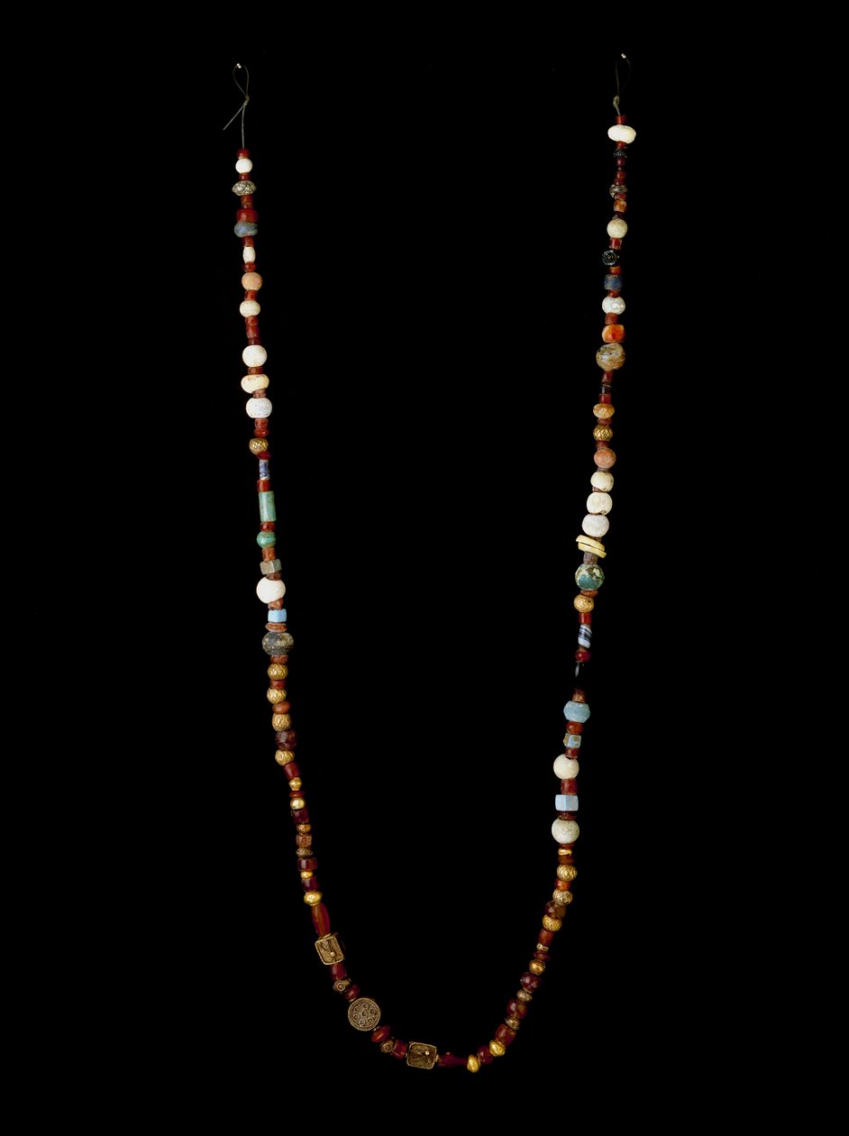 Phoenician civilization: necklace of gold, silver, carnelian, and glass paste by Phoenician School