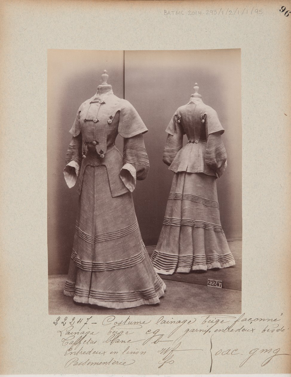 House of Worth, Costume by Photographer French