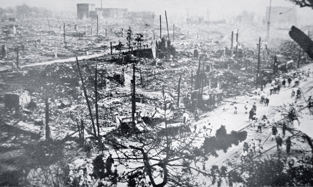 Tokyo after the Kanto earthquake by Photographer Japanese