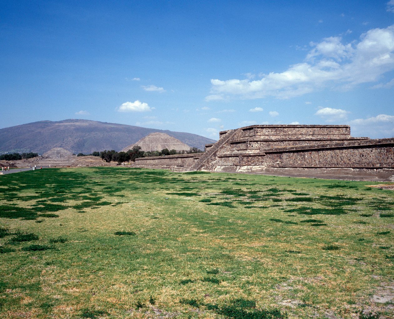 Precolombian civilization: view of the site of Teotihuacan (300 BC-600 AD): the temple (or pyramid) of the sun. Mexico by Pre Columbian Pre Columbian