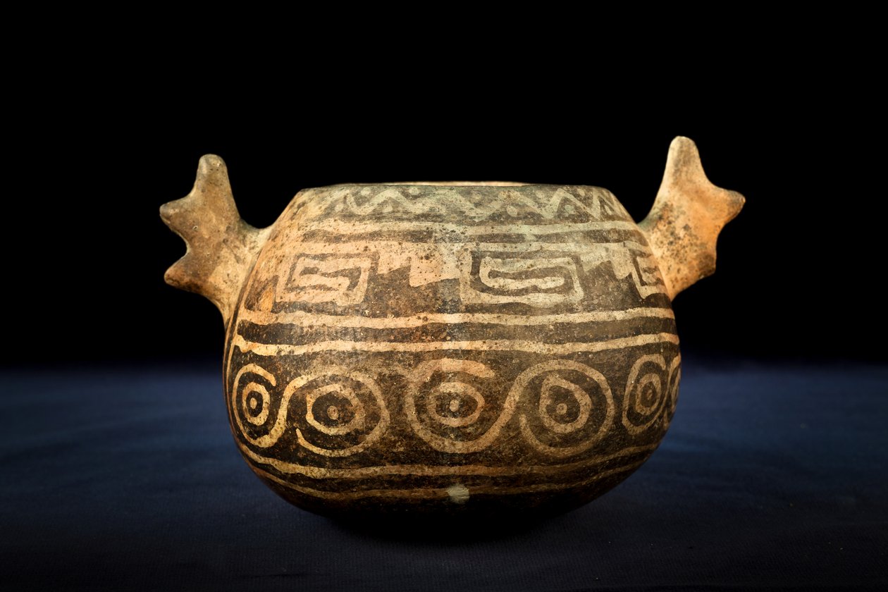Globular Ceramic with Zoomorphic Decoration / Pre-Columbian Art by Precolombian Precolombian