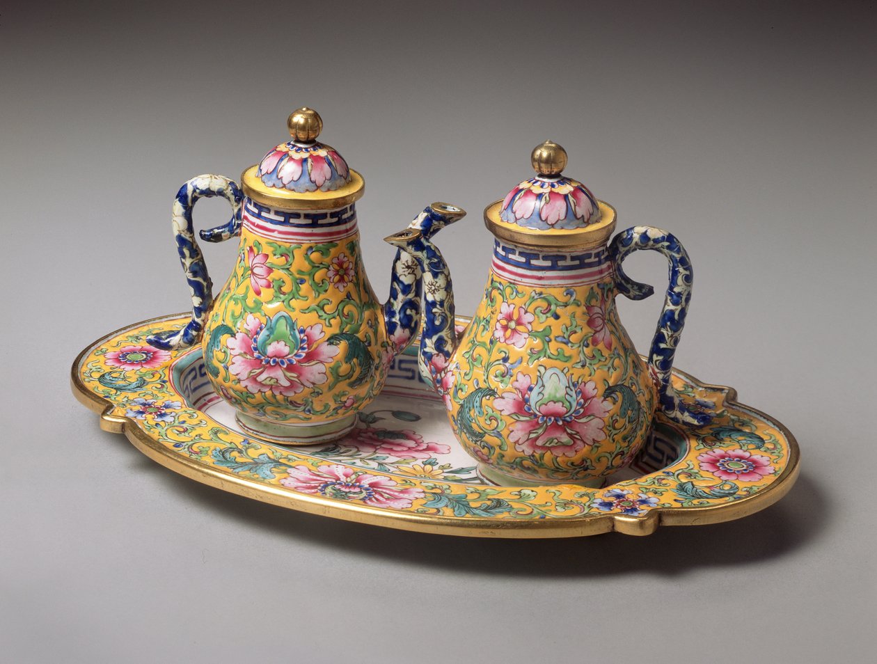 Pair of Miniature Ewers and Tray, Qianlong Period (1736-95) by Qing Dynasty Chinese School