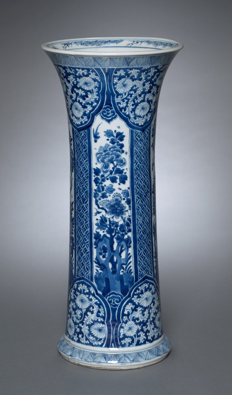 Vase with Cover, 1662-1722 by Qing Dynasty Chinese School
