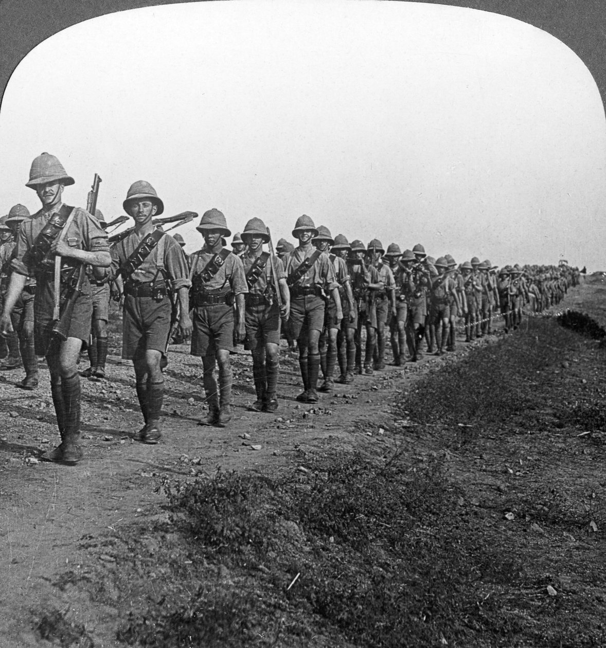 On the long march through torrid heat to Baghdad, World War I, c1914-c1917 by Realistic Travels Publishers