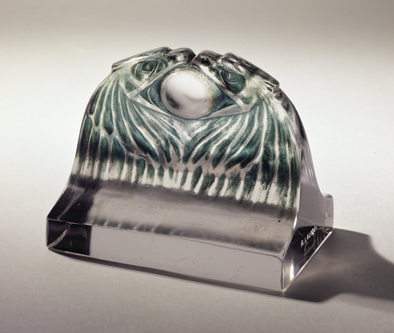 Deux aigles by Lalique, c.1902 by Rene Jules Lalique