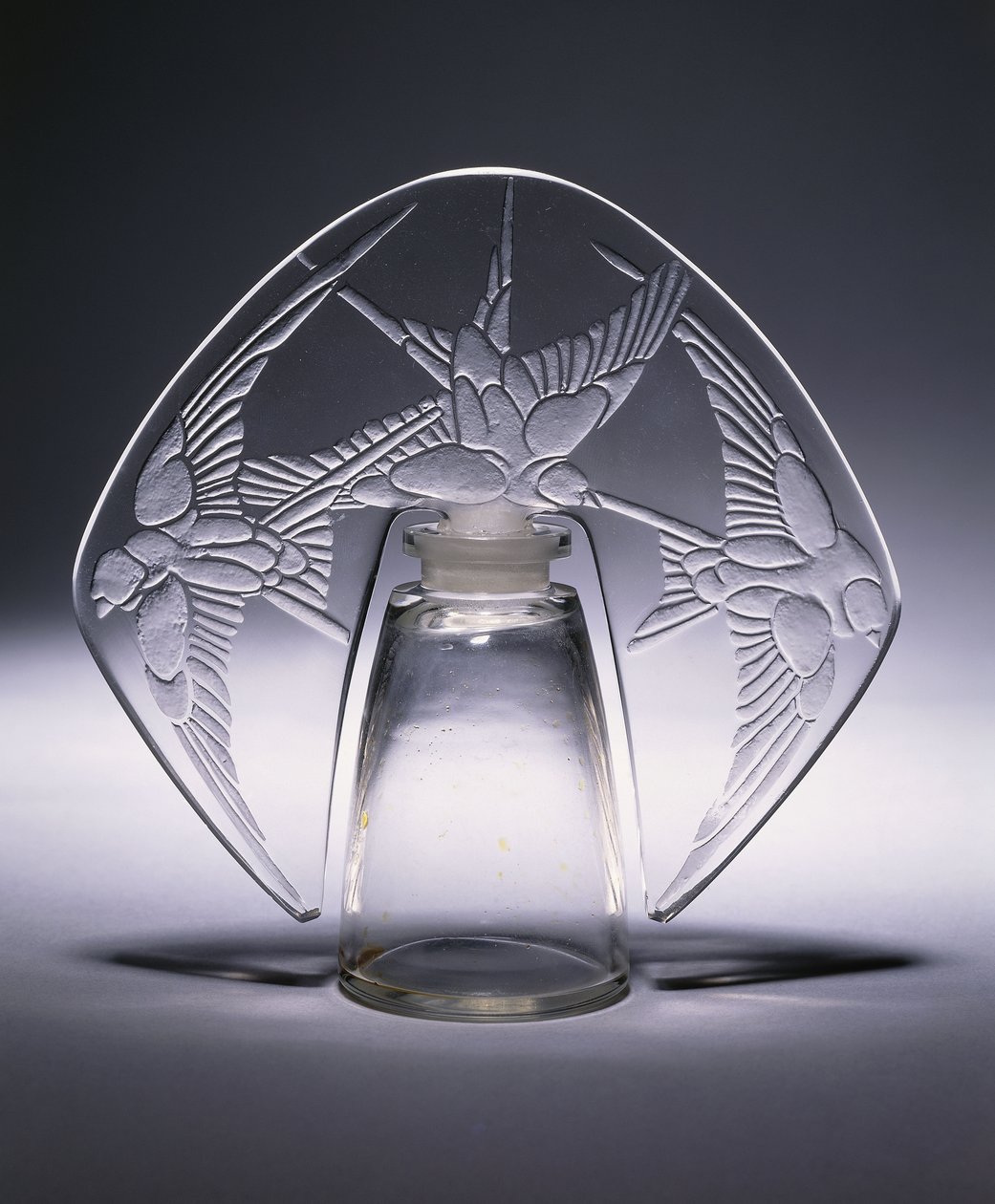 Bouchon Trois Hirondelles No. 496, c.1920 by Rene Jules Lalique