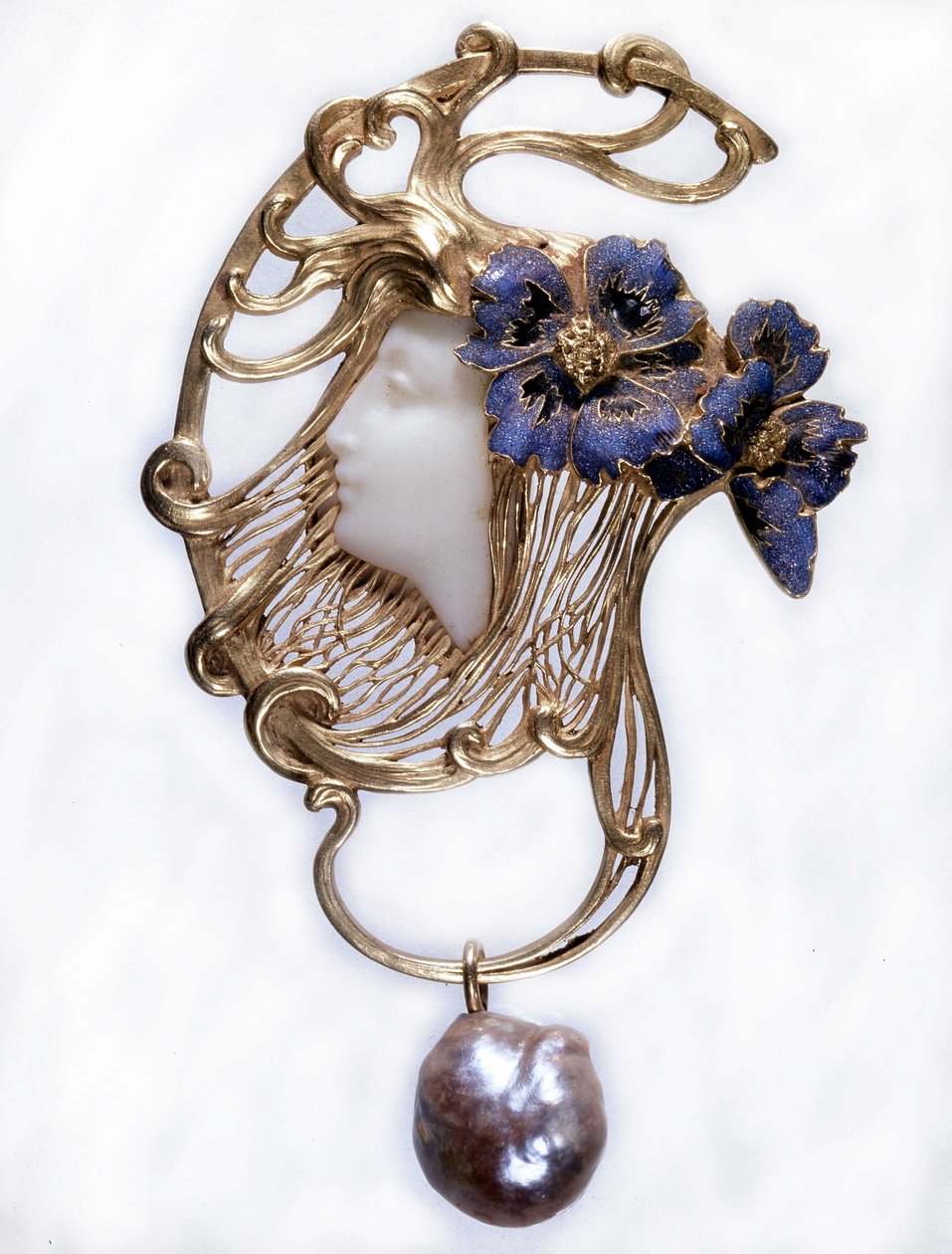 Jewellery, Pendant by Rene Lalique by Rene Jules Lalique