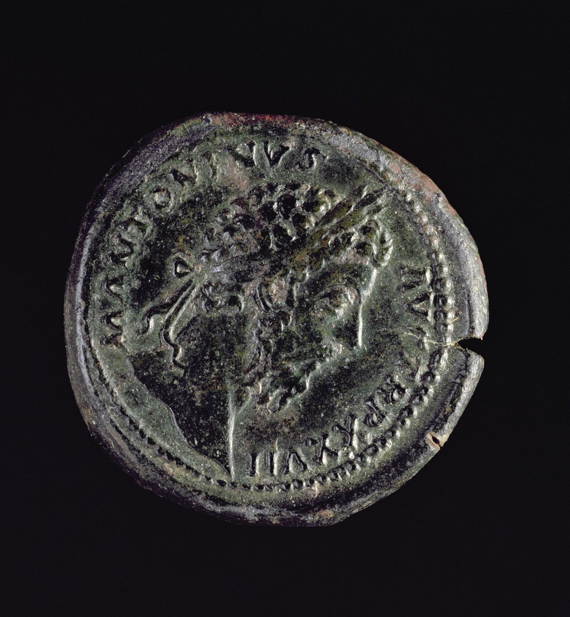 Sestertius (obverse) minted by Marcus Aurelius (AD 161-AD 180) with the head of Marcus Aurelius (121-180) by Roman