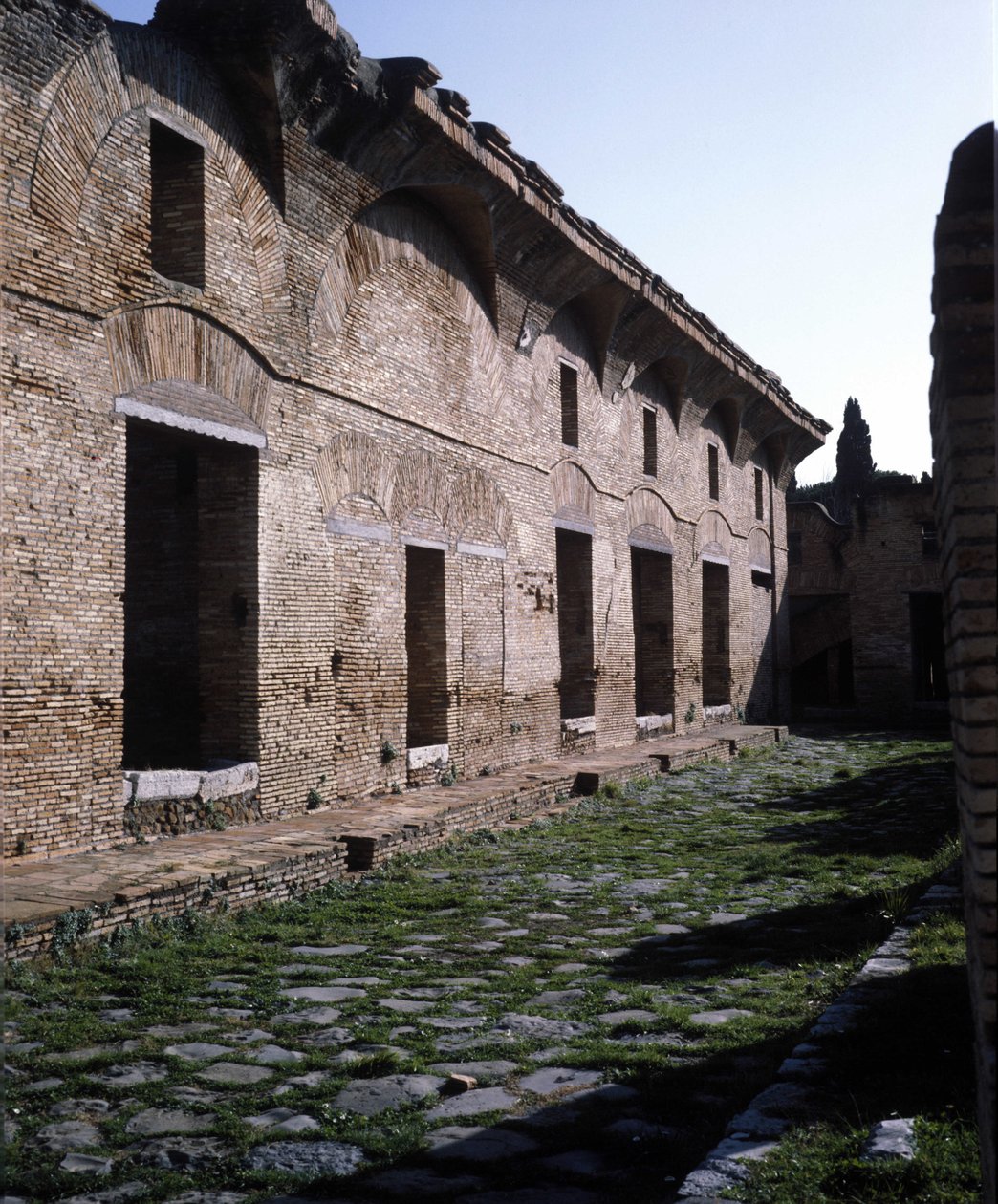 Ancient Ostia: Casa di Diana (House of Diana), an 