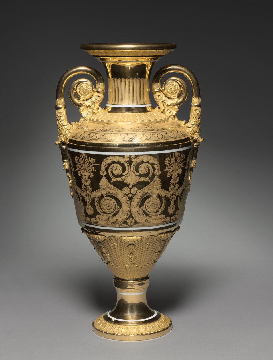Vase, made by St. Petersburg Imperial Porcelain Factory, c.1820-30 by Russian School