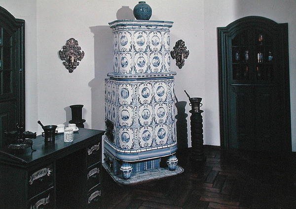 Reconstruction of a pharmacy with 18th century furniture and objects from the 12th-18th century by School German