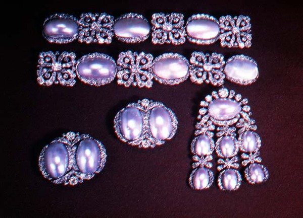 Set of Jewellery, Brooch, Ear-Clips and Bracelets, Second Half of 18th Century by School Russian