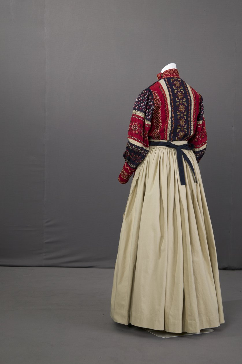 Ukrainian wedding ensemble by School Ukranian