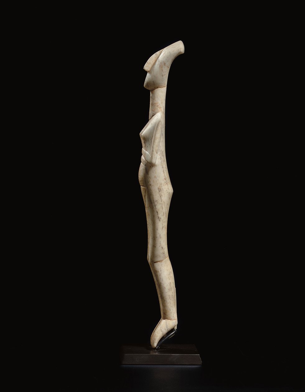 Cycladic reclining female figure, name-piece of the Schuster Master, Early Cycladic II by Schuster Master