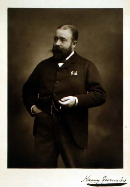 Harry Furniss, illustrator and caricaturist, portrait photograph by Studio Walery