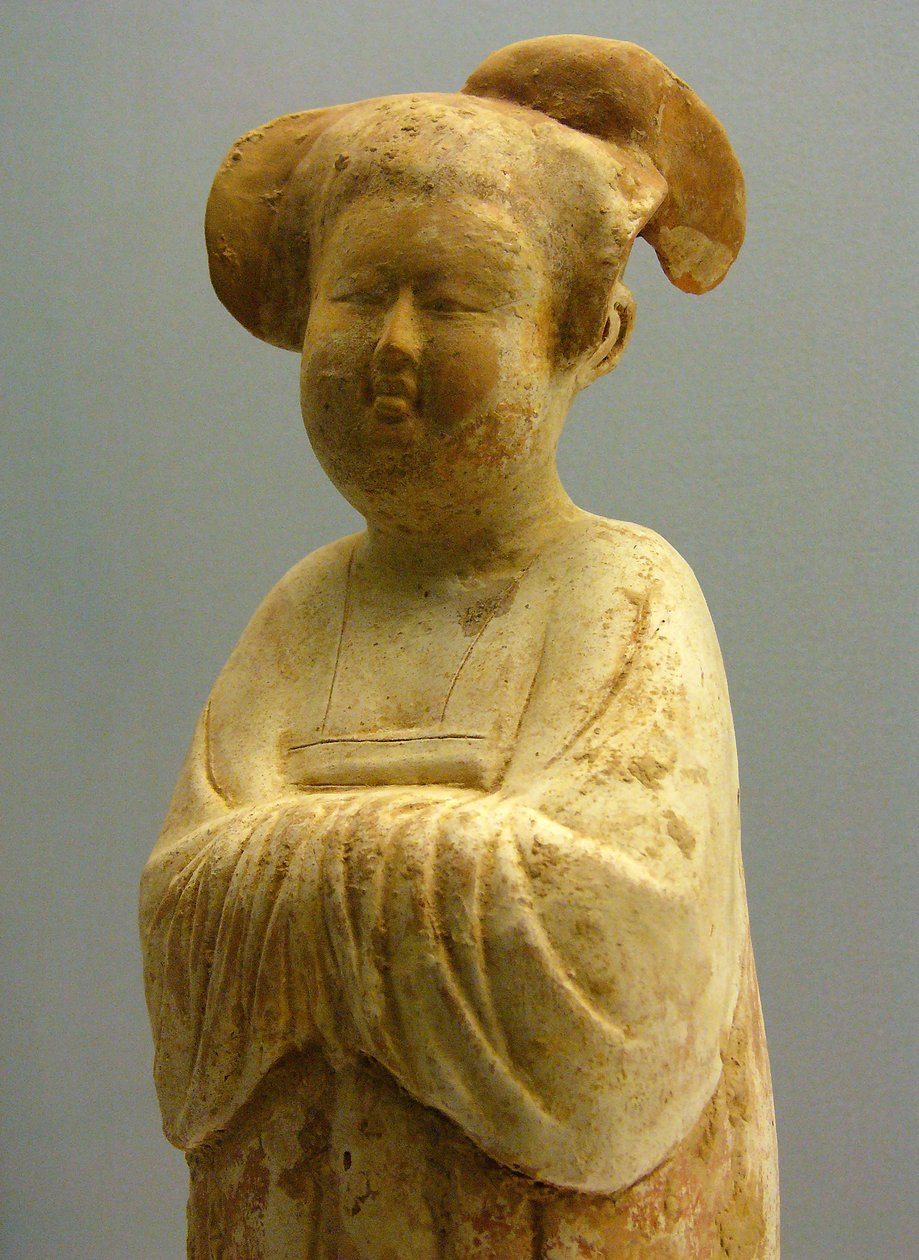 Painted pottery and gilded, female figurine, Tang Dynasty (618-907), Shanghai National Museum. Photography, Leonard de Selva, China, 2006 by Tang Dynasty Chinese School