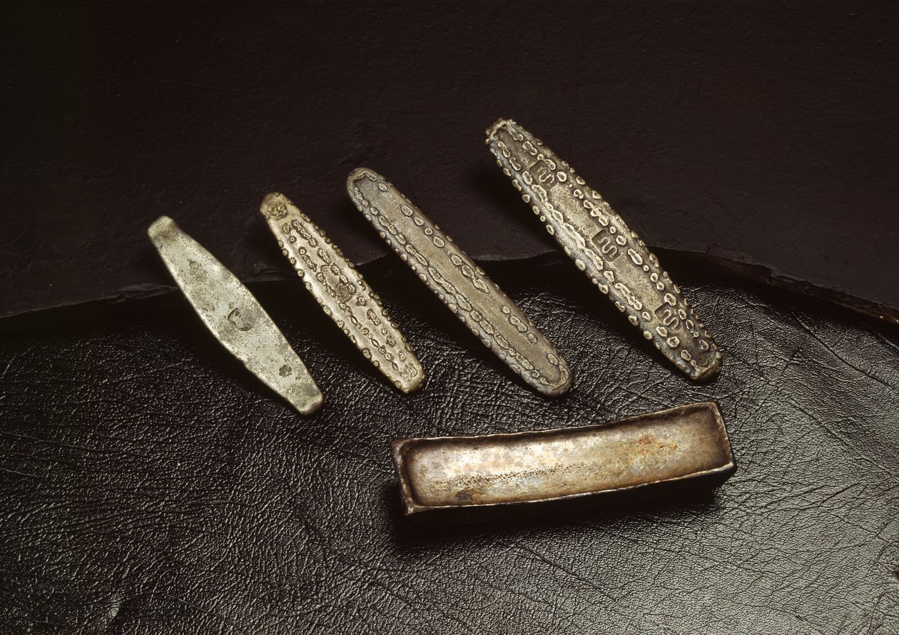 Saddle money used in Lanna, northern Thailand and Laos by Thai School