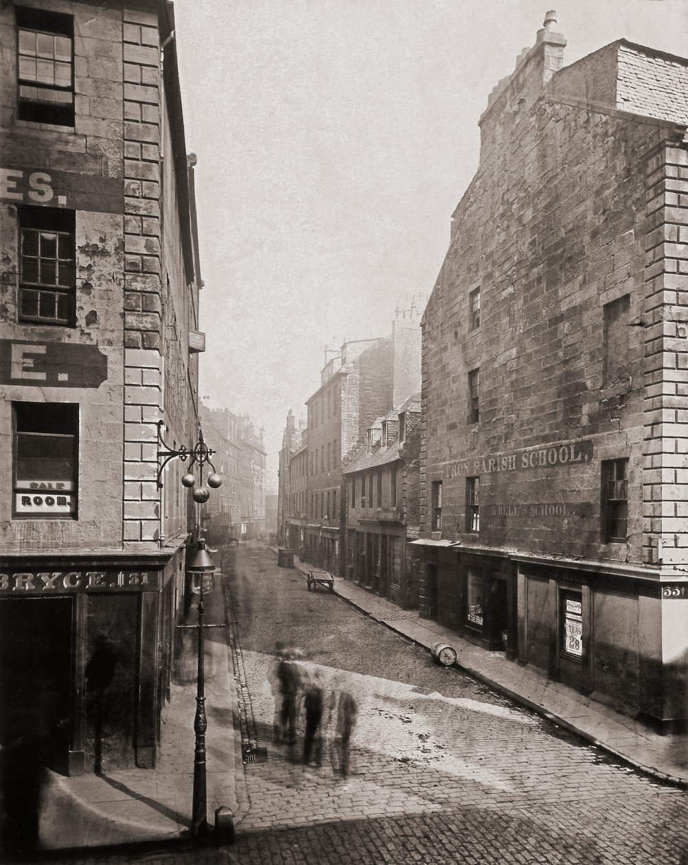 The Old Closes and Streets of Glasgow by Thomas Annan