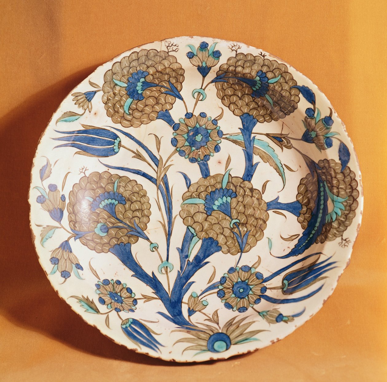 Isnik earthenware dish, c.1520-50 by Turkish School