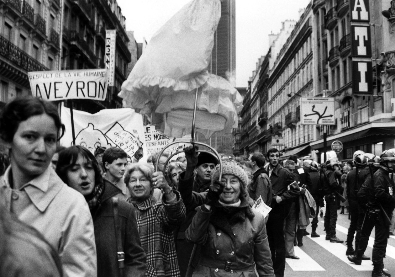 Demonstration Against Abortion in Paris on November 19, 1979: Demonstrators With A Cradle by Unbekannt Unbekannt