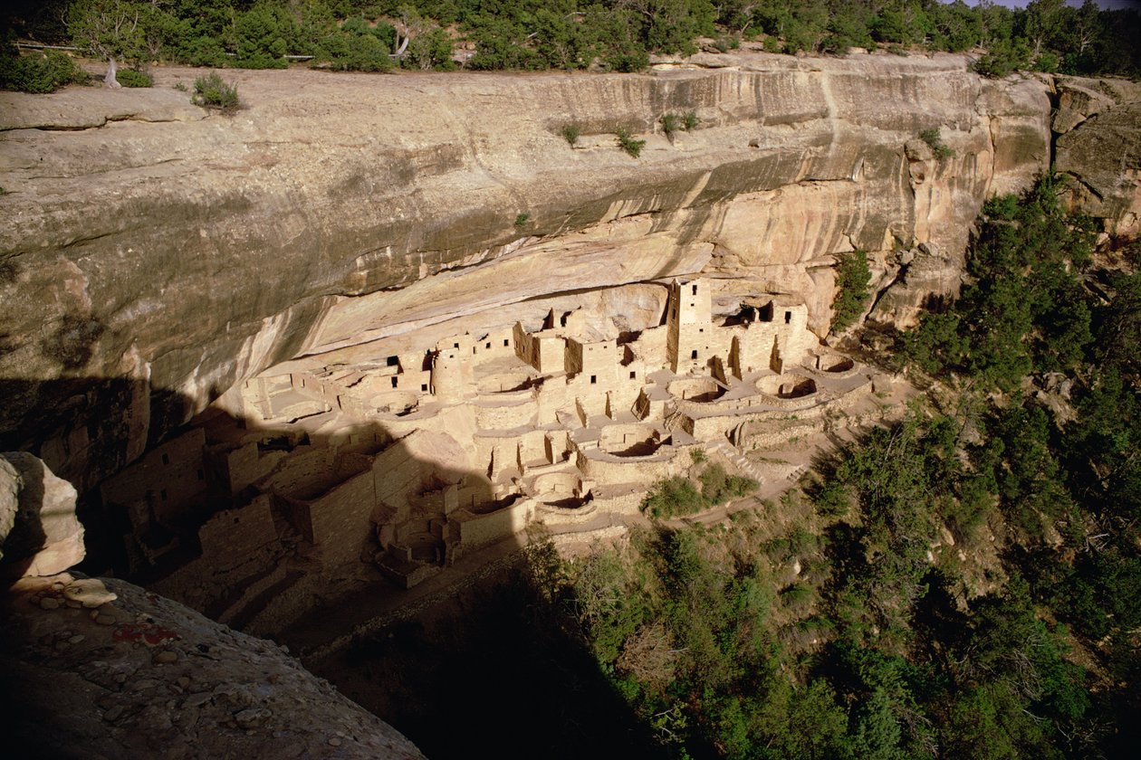 Remains of Pueblo Indian cliff dwellings by Unbekannt Unbekannt