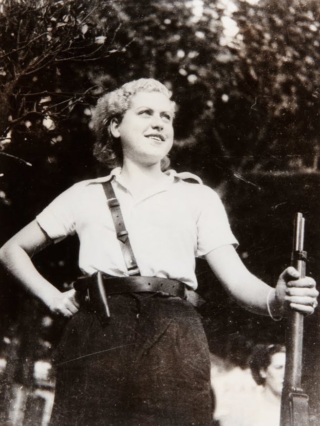 Woman with Rifle Defending Barcelona by Unbekannt Unbekannt