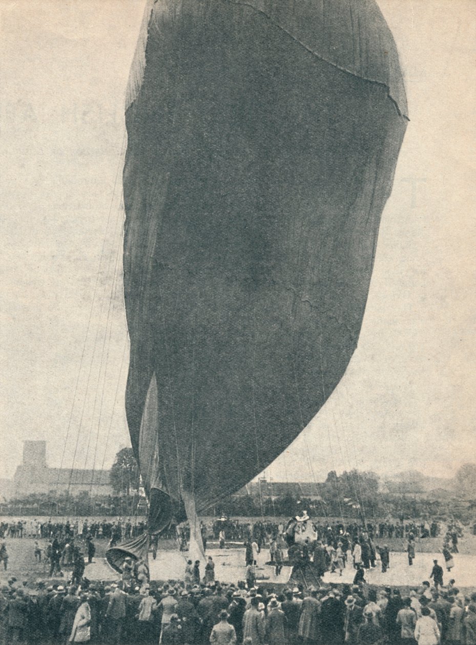 A Huge Balloon was Necessary for Professor Piccard